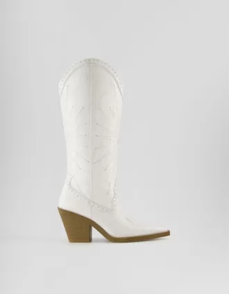 Botas cowboy de tacón con detalle de tachuelas