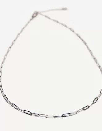 Cadena de acero con eslabón de cadena.