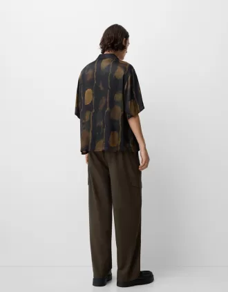 Camisa boxy fit manga corta estampada