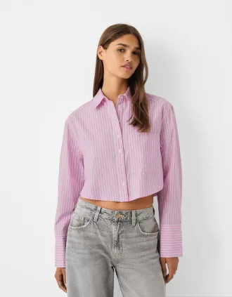 Camisa cropped de popelina con bolsillo