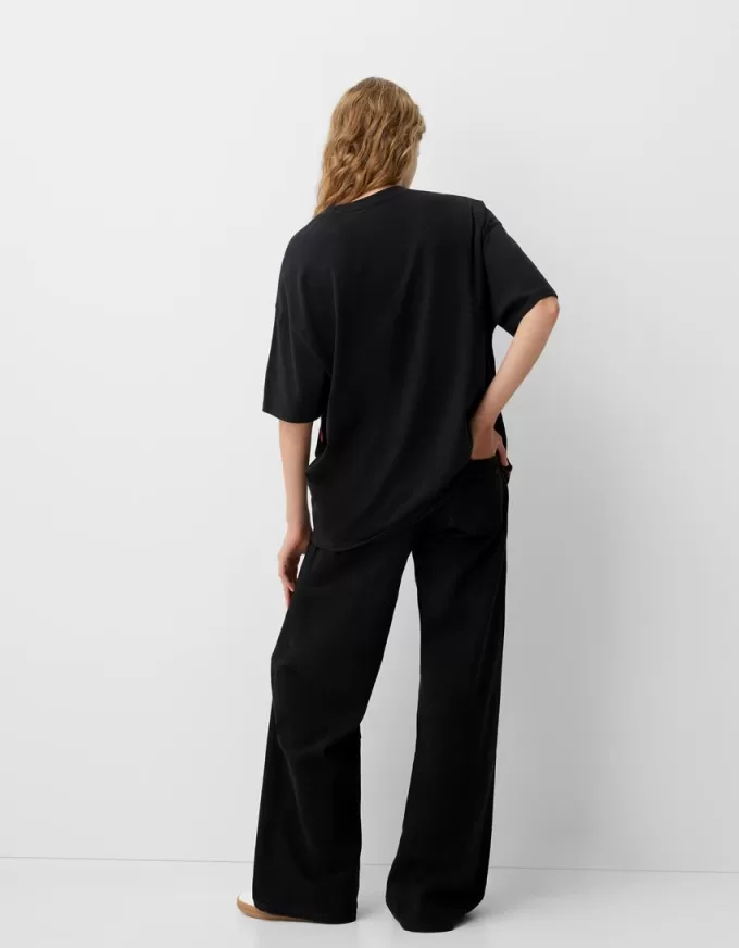 Camiseta Frieren oversize de manga corta