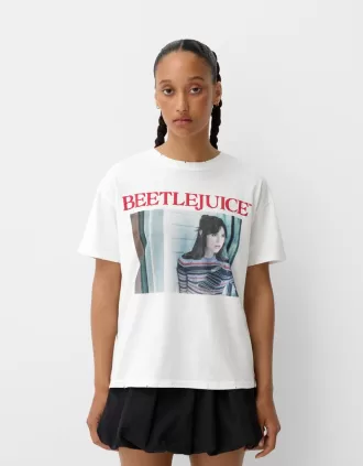 Camiseta con estampado Beershka x Beetlejuice