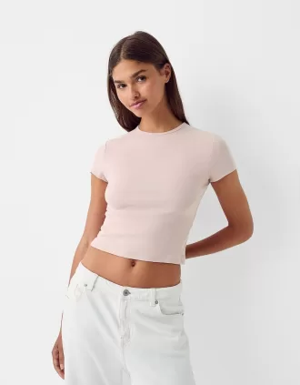 Camiseta de manga corta con cuello redondo
