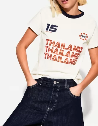 Camiseta de manga corta con estampado en contraste