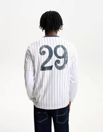 Camiseta manga corta estampado deportivo rayas