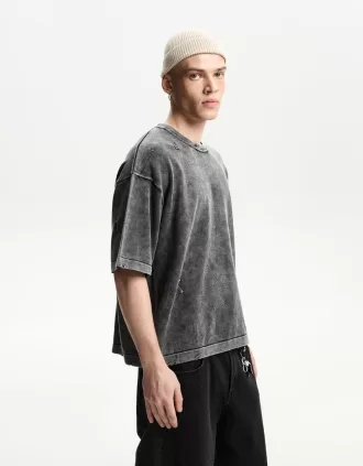 Camiseta manga corta rotos