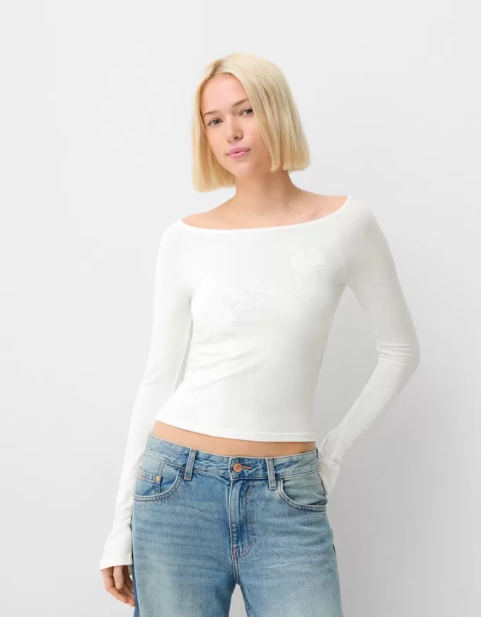 Camiseta manga larga cuello barco bordado