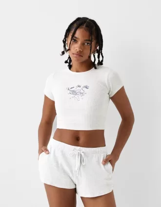 Camiseta punto gofre manga corta estampada