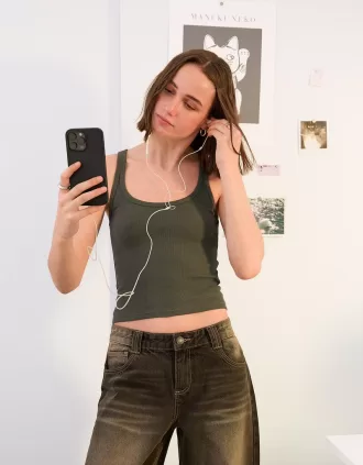 Camiseta sin mangas de canalé