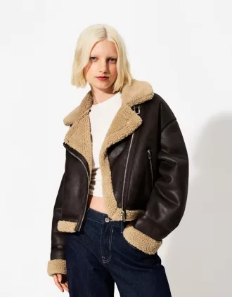 Chaqueta biker de borreguito sintético