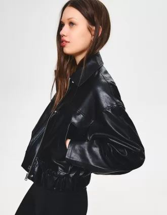Chaqueta efecto piel