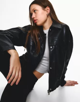 Chaqueta efecto piel