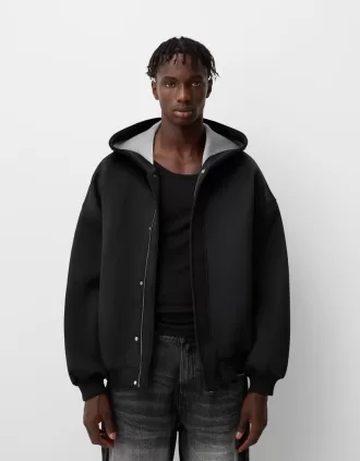 Chaqueta técnica con capucha