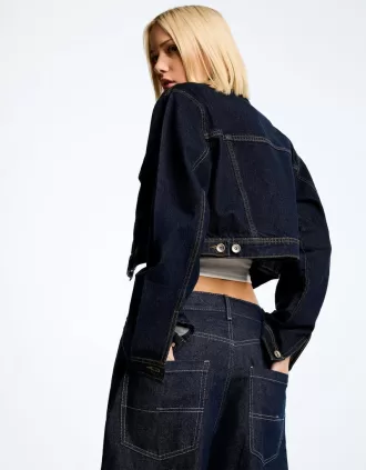 Chaqueta vaquera corta