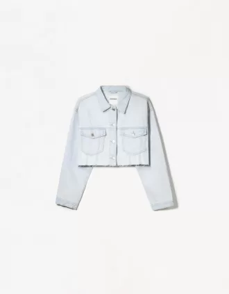 Chaqueta vaquera corta