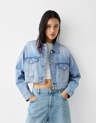 Chaqueta vaquera corta