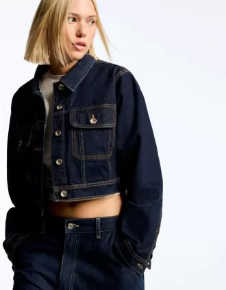 Chaqueta vaquera corta