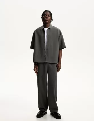 Conjunto camisa y pantalón