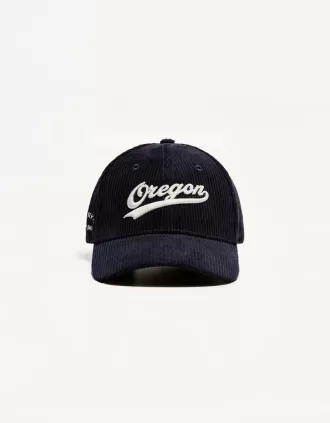 Gorra deportiva de pana bordada