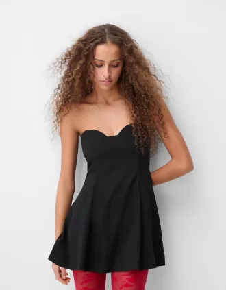 Minivestido evasé con hombros descubiertos y escote corazón