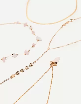 Pack de 4 collares con colgantes