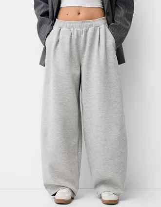 Pantalón barril de felpa con pinzas