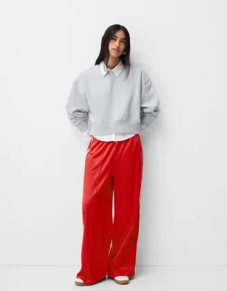 Pantalón con rayas laterales