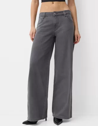 Pantalón recto de sarga estampado