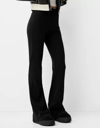 Pantalones acampanados con cintura de canalé