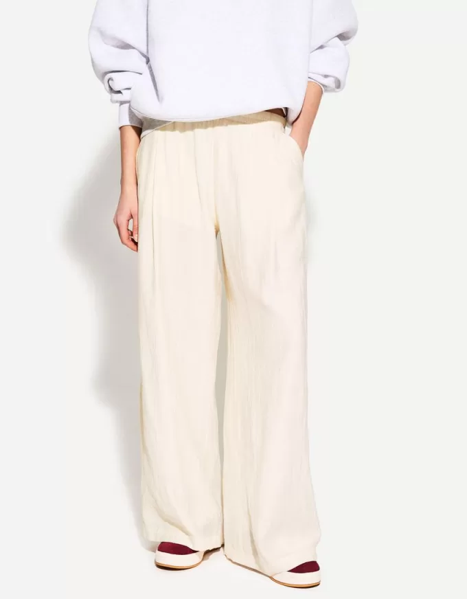 Pantalones anchos con cordones