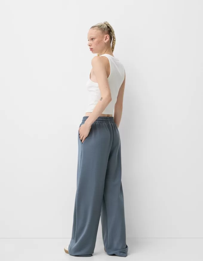 Pantalones anchos suaves