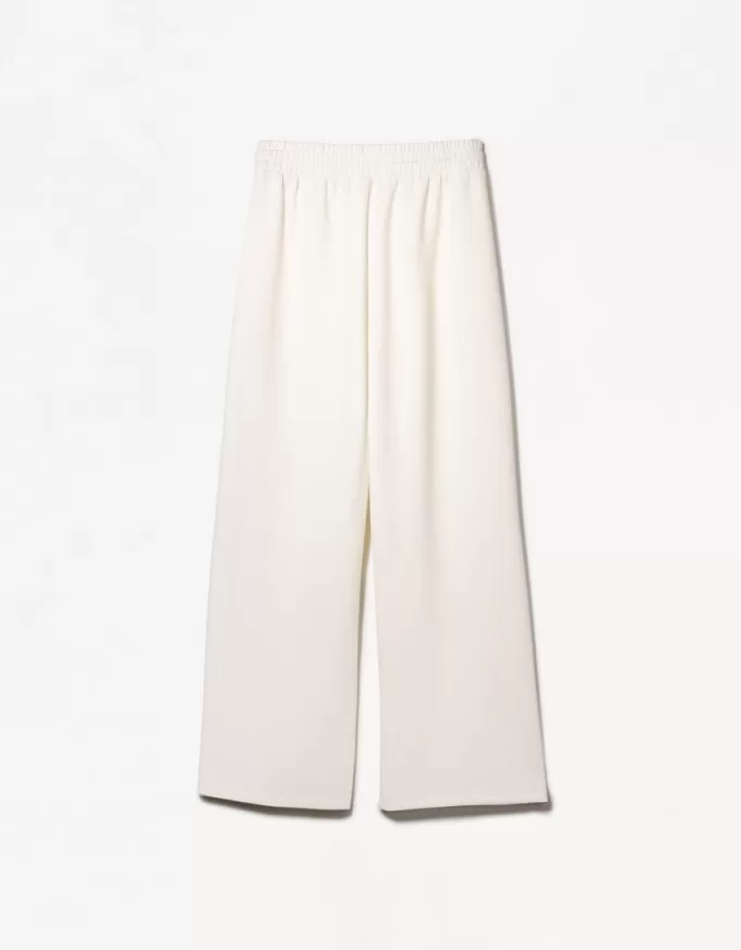 Pantalones anchos suaves