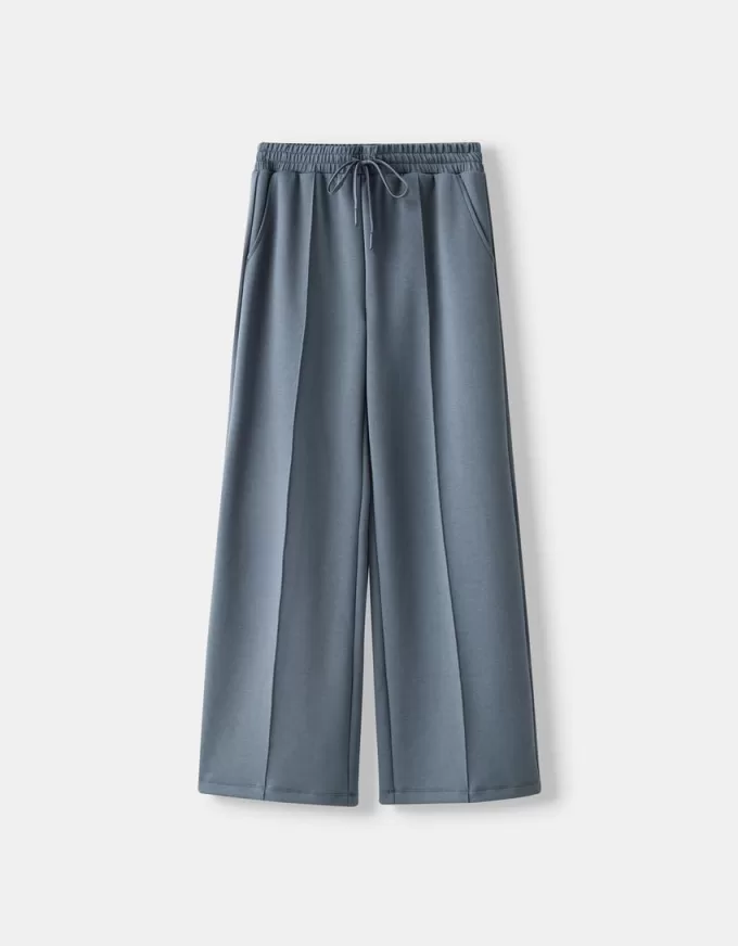 Pantalones anchos suaves