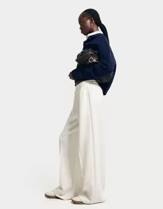 Pantalones anchos suaves
