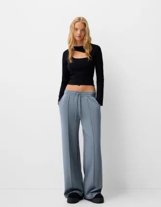 Pantalones anchos suaves