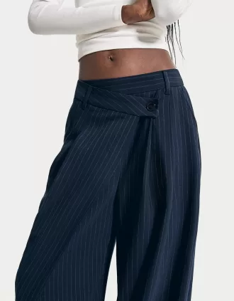 Pantalones de sastre a rayas diplomáticas