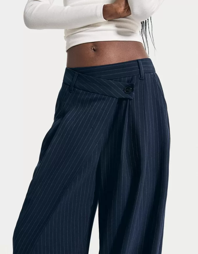 Pantalones de sastre a rayas diplomáticas
