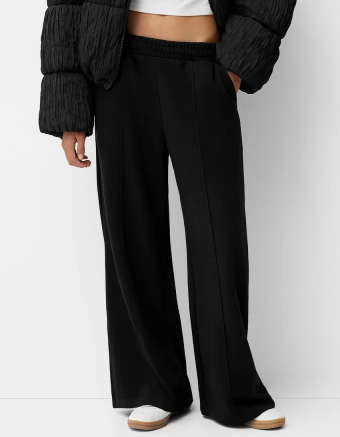 Pantalones deportivos de pierna ancha