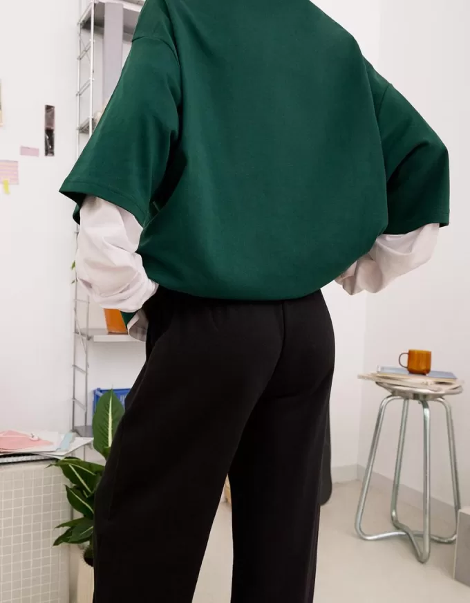 Pantalones deportivos de pierna ancha