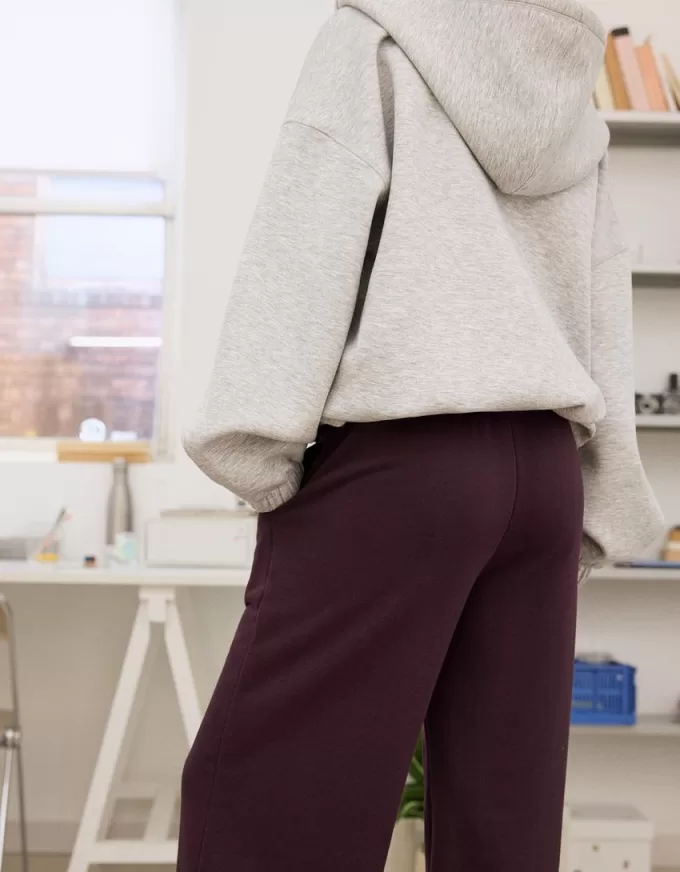 Pantalones deportivos de pierna ancha