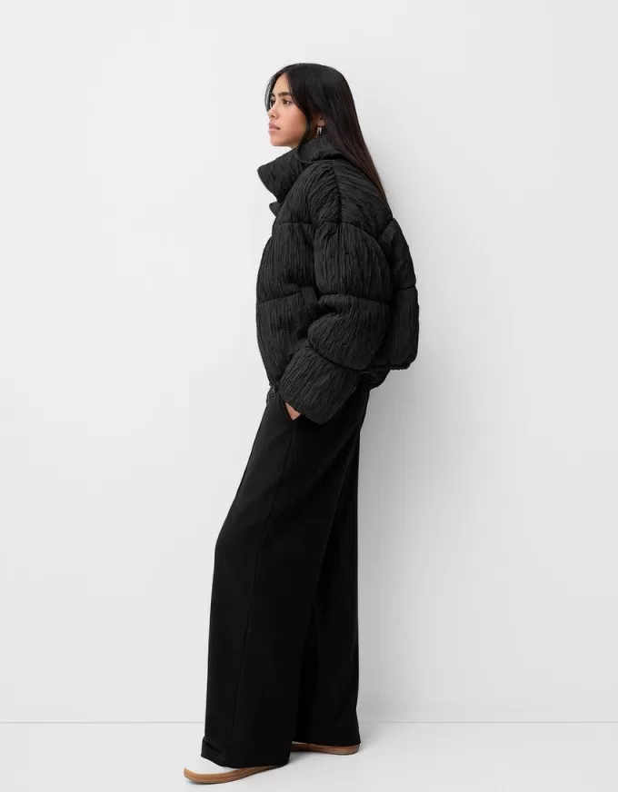 Pantalones deportivos de pierna ancha