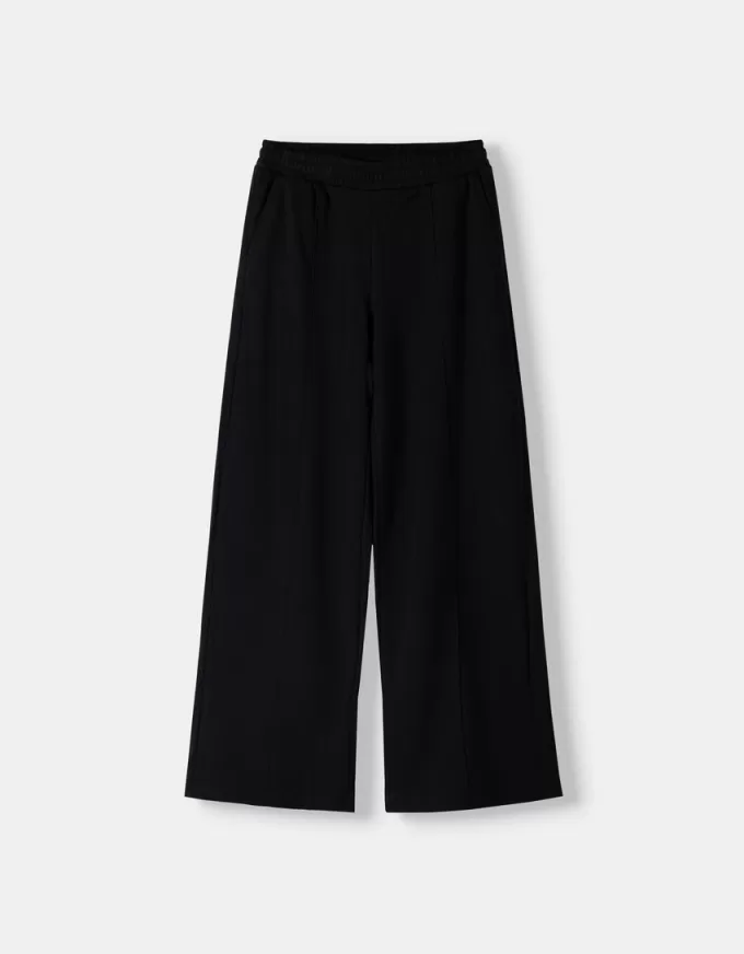 Pantalones deportivos de pierna ancha