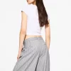 Pantalones holgados de tiro bajo