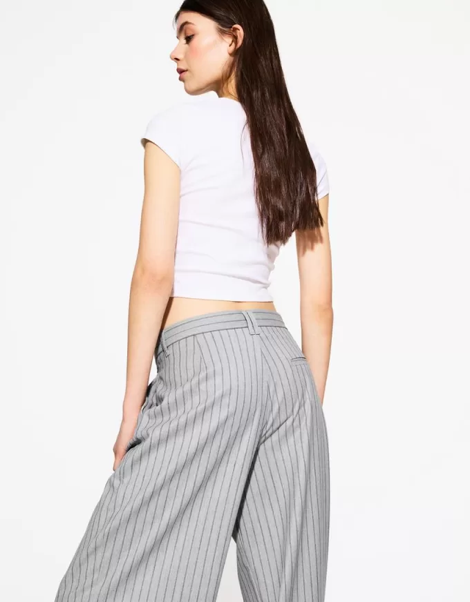 Pantalones holgados de tiro bajo