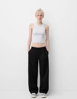Pantalones holgados de tiro bajo