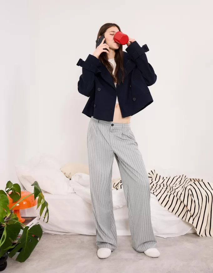 Pantalones holgados de tiro bajo