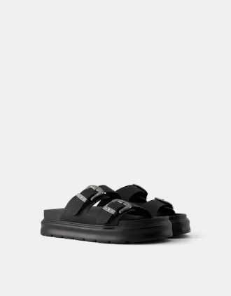Sandalias de plataforma con hebillas para hombre.