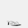 Sandalias metalizadas con tacón gatito Sandalias metalizadas con tacón gatito