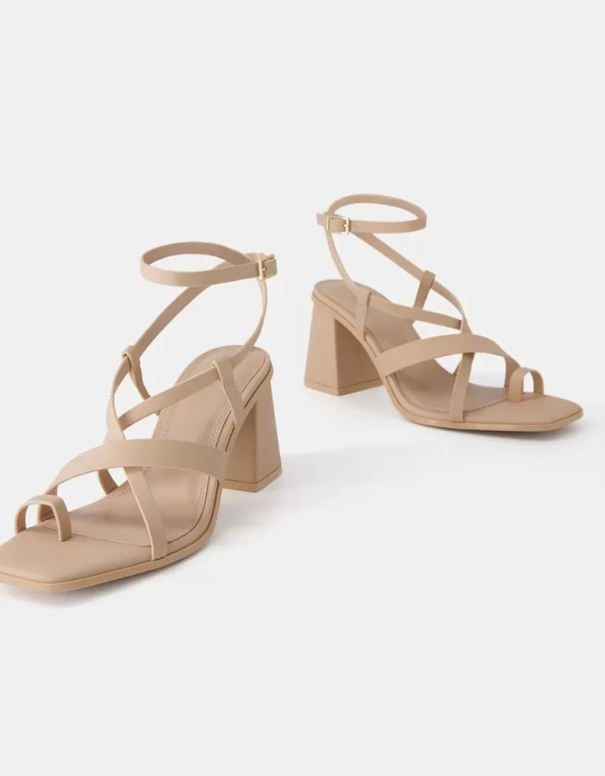 Sandalias multitiras con tacón bloque Sandalias multitiras con tacón bloque