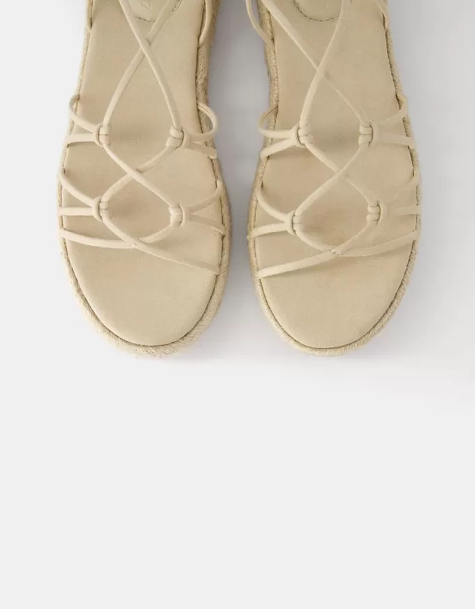 Sandalias planas de yute atadas Sandalias planas de yute atadas